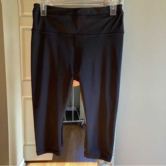 Athleta Accelerate Crop Black Leggings M - Picture 3 of 6